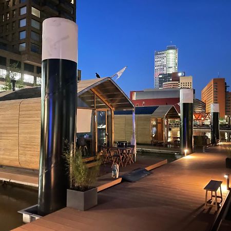 Wikkelboat Nr2 At Floating Rotterdam Rijnhaven Hotel Luaran gambar